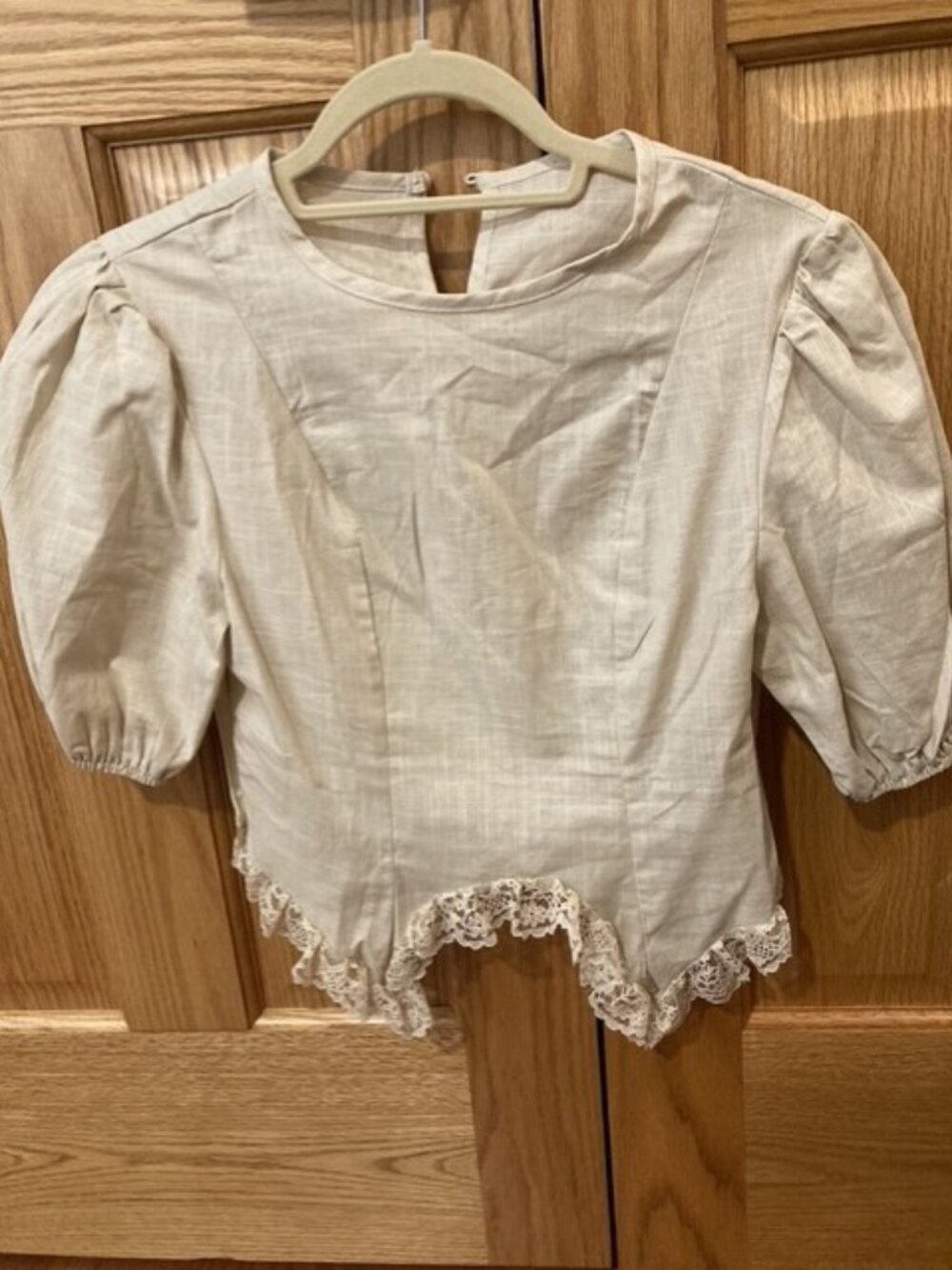 Puffy Sleeve Lace hem top